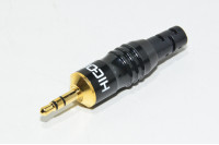 3,5mm stereo plugi Hicon HI-J35S02 musta metallirungolla max 8,4mm kaapelille *uusi*