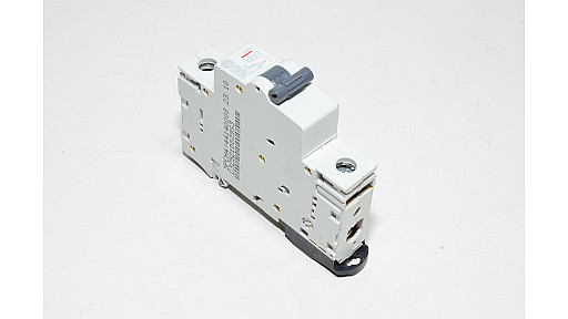 32A 1-phase C-type automatic fuse / circuit breaker General Electric ...