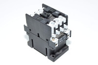 Klöckner & Moeller DIL00M (230-240V) 061217 20A / 690VAC, 230VAC, 3x NO kontaktori *ei kansilevyä*