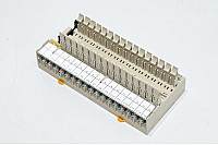 Omron P7TF-OS16 24VDC releliitin kanta DIN kisko asennettava *uusi*