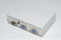 VGA video splitter 1x VGA sisään 2x VGA ulos videosplitteri 150MHz kaistanleveydellä