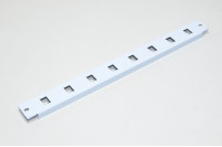 19" 1U 484x44,3x1mm valkoinen teräksinen laiteräkkiasennettava peitelevy 8x 14,5x19,3mm neliskanttisilla reijillä