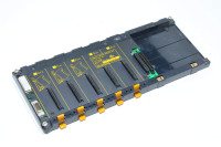 Omron Sysmac C200H-BC051-V2 CPU pohjayksikkö (Taustalevy jossa 1x CPU + 5x yksikönpaikkaa)