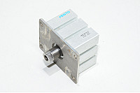 Festo ADVC-50-15-I-P 188265 kaksitoiminen lyhytisku sylinteri + asennuskiinnike 1