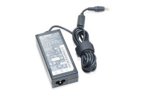 16VDC 4,5A 72W output, 100-240VAC 1-0,5A input IBM 08K8211 switching mode power supply, 5,5x2,1-2,5mm DC plug
