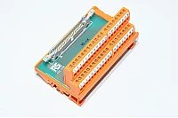 RS Components 403-336 IDC liityntämoduuli jossa 50x ruuviriviliitintä ja 50pin nauhakaapeliliitin *uusi*