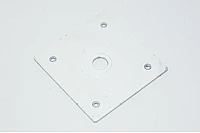 Alumiininen kytkinpaneeli 100x100x3mm jossa 1x 15.5mm ja 4x 4mm reiät