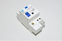 16A 1-vaihe C-tyypin LKE RCBO vikavirtasuojasulake 30mA 415VAC