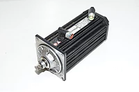 Lenze MCA 13I41-RS0P2-Z0D0-ST5S00N-R0SU 13291360 asynkroninen servomoottori 1,7kW, 3000rpm kulahtaneella rattaalla