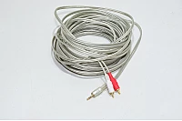 3,5mm stereo plugi / 2x RCA uros audio adapteri johdolla