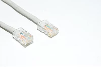 1.1m Suojaamaton CAT5e verkkokaapeli valkoinen (RJ45 - RJ45)