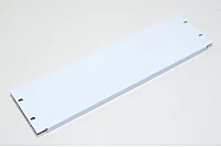 19" 3U 484x132,2x1mm valkoinen teräksinen laiteräkkiasennettava peitelevy 4x 10x6,8mm ovaaleilla reijillä