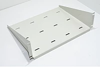 19" 3U 482x300x133mm valkoinen teräksinen räkkihylly pyöristetyillä reijillä ja 18x8mm lovilla