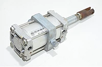 Pimatic PIC-09-100-80 double-acting ISO 6431 standard cylinder + Central trunnion mount + Piston rod clevis