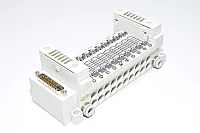 SMC VV5Q11-10FU0-S-Q F-kit D-sub top, sisäiset äänenvaimentimet, 10x venttiiliasemapaikkaa, VQ1000 sarjan magneettiventtiiliryhmän runkoyksikkö