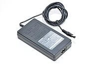 15VDC 4A 60W ulostulo, 100-240VAC sisääntulo Toshiba PA2444U hakkurivirtalähde, 6,5x3mm DC plugi