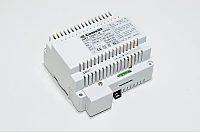 12VAC 0,5A 20VDC 0,8A 22VA ulostulo, 230VAC 0,15A sisääntulo Comelit 1205/B 938029 muuntaja virtalähde, riviliittimillä *kunnostettu*