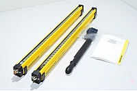 Guardscan B series Light curtain BS0630E (emitter) and BS0630R (receiver) 600mm IR 0.5-15m + black wooden installation enforcer *new*
