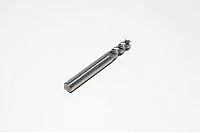 5,5x18x6x50mm-17°/45°-3T 5,5mm, 3-leikkuinen, 6mm varsi, 45° kirteen nousukulma, 17° etukulma,  päällystämätön sintrattu täyskarbidi poraava tappijyrsinterä 50mm kokonaispituudella *uusi*