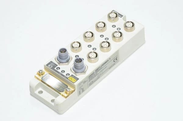 Omron DRT1-OD08CL-1 vesitiivis DeviceNet transistori I/O terminaali jossa 8x syöttävää transistörilähtöä 24VDC 500mA
