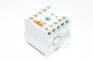 Sprecher + Schuh CA4-9C-01-24D 20A / 500Vac 24Vdc 3x NO + 1x NC kontaktori
