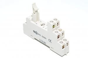 Omron P2RF-08-E relekanta DIN kisko asennettava G2R / G3R releille ja puolijohderele moduuleille