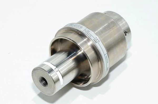 Rinco Ultrasonics 1:2 TI 1848 white titanium 20kHz booster amplifier with shoulder for ultrasonic welding devices