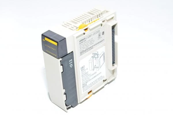 Omron Sysmac CQM1-OC222 16x ulostuloyksikkö relelähdöillä 250VAC / 24VDC 2A