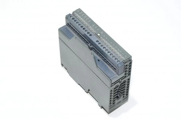 Siemens Simatic S7-300 CP 342-2 1P6GK7342-2AH01-0XA0 *kansi puuttuu*