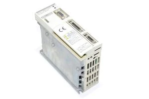 Omron Omnuc R88D-UP04V AC servomoottoriohjain, sisääntulo 200-230VAC ulostulo 3~ 0-200VAC 1,2A 100W