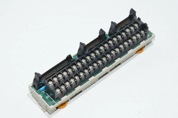 Omron Sysmac C200H-NC211 XW2B-40J6-2 position control terminal block