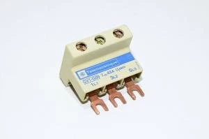 Telemecanique GV1-G09 käsikäyttöisen moottorinkäynnistimen riviliitin 690V 63A