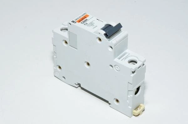 2A 1-phase C-type automatic fuse / circuit breaker Merlin Gerin multi9 C60H C2 230VAC / 400VAC