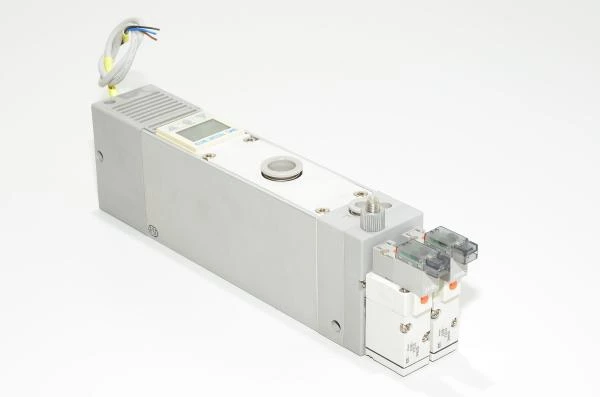 SMC ZL112-K15MOZ-EB65L multistage ejector with 1,2mm nozzle, 24VDC solenoid valve operated suction and blow-out, ZSE4B digital vacuum pressure switch
