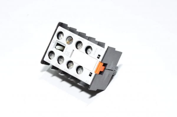 Siemens 3TX4422-1A apukoskettimet 2x NC 2x NO