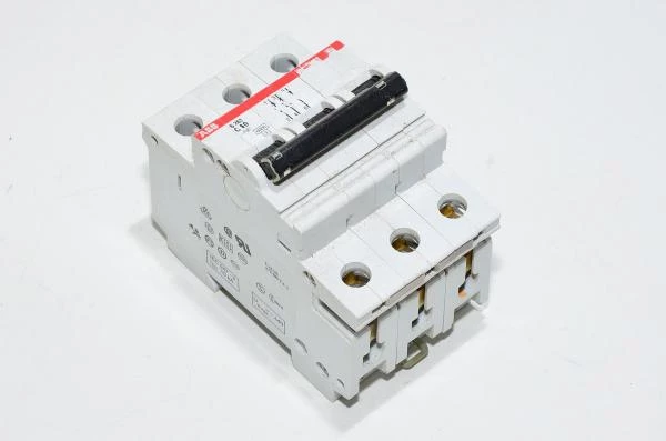 10A 3-vaihe C-tyypin automaattisulake / johdonsuojakatkaisija ABB S263 C10 230VAC / 400VAC