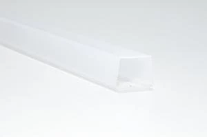 SS7202 maidonvalkoinen muovikansi, 2500mm *uusi*