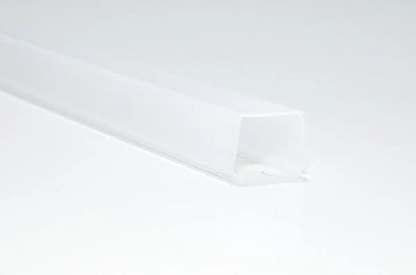 SS7202 maidonvalkoinen muovikansi, 2500mm *uusi*
