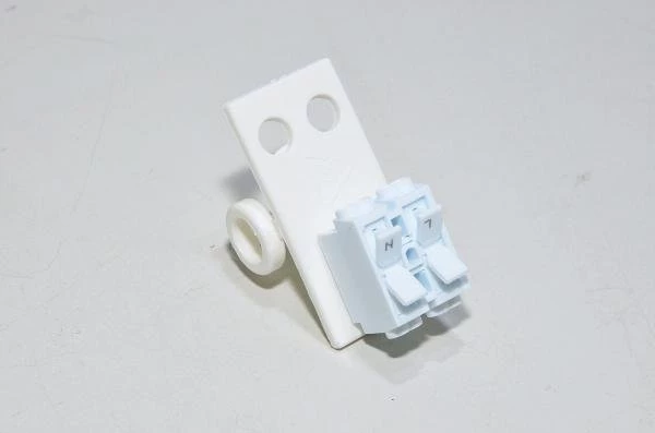 Muovinen valkoinen valaisimen ripustin 2x jousikuormitteisella riviliittimellä 1.5mm² kaapeleille *uusi*