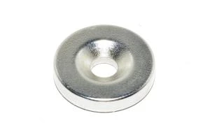 20x4mm sintrattu pyöreä N50 luokan neodyymimagneettirengas 5mm upotetulla reiällä *uusi*