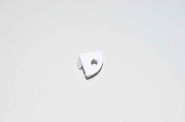 SS6161 white plastic holed plug *new*