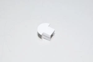 SS2122 white plastic holed plug *new*