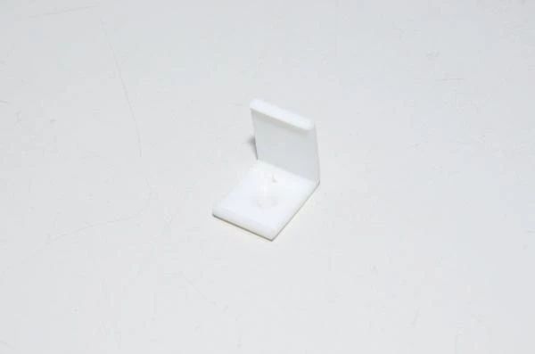SS-AL-PR-BRACKET-7 valkoinen muovinen asennuskiinnike SS8181 alumiinisiin LED nauhan asennusprofiileihin *uusi*