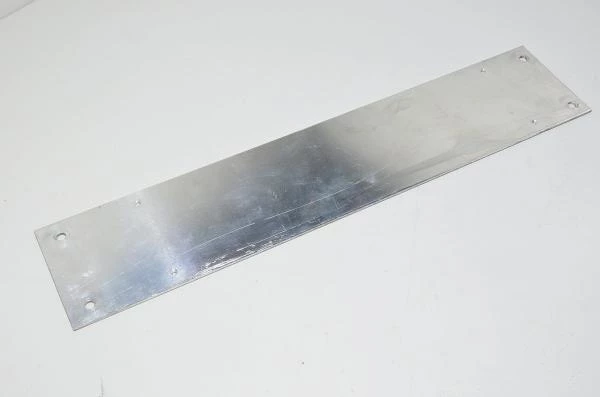Alumiininen asennuslevy 125x600x3mm Sankyo SC3000:lle