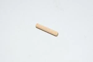 6x30mm rihlattu puutulppa