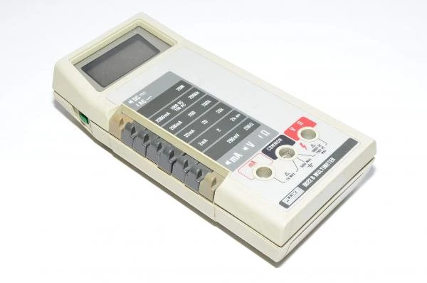 Fluke 8022 B multimeter