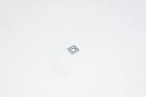 M4 neliskantinen mutteri T-uraan 7x7x2mm