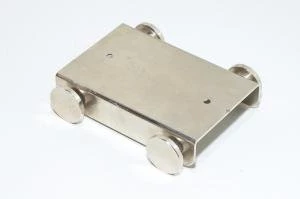 85x55mm teräskelkka 4x 20mm renkailla