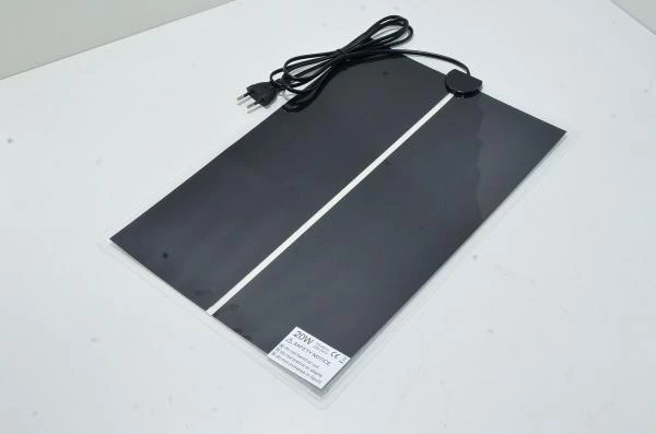 20W 2,17kΩ 230V 30-35°C lämpömatto 420x280mm, Europlugi CEE 7/16, 1.5m kaapeli *uusi*