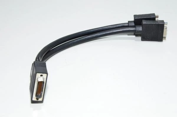 Uros LFH-60 (Low-force helix) - 2x naaras VGA sovitin, malli 2
